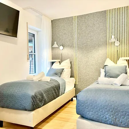 Apartment Snug - Design Am Mit Terrasse, Garten, Badestelle Vor Dem Haus Worthsee
