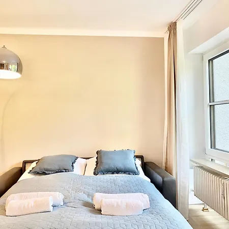Apartment Snug - Design Am Mit Terrasse, Garten, Badestelle Vor Dem Haus