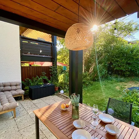 Snug - Design Am Mit Terrasse, Garten, Badestelle Vor Dem Haus