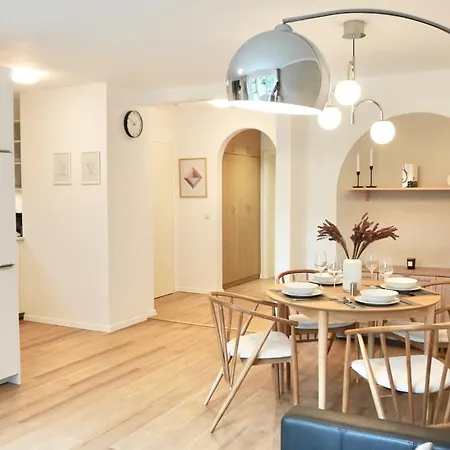Snug 2 - Design Am Mit Terrasse, Garten, 40m Vom